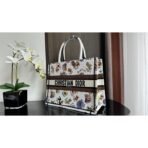 Medium Dior Book Tote bag - Image 6