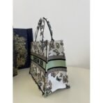 Medium Dior Book Tote bag - Image 5