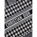 Medium Dior Book Tote bag - Image 8