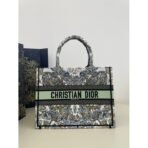 Medium Dior Book Tote bag - Image 9