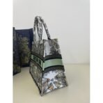 Medium Dior Book Tote bag - Image 5