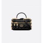 30 Montaigne Avenue handbag