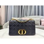 30 Montaigne box shaped handbag - Image 9