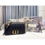 30 Montaigne box shaped handbag - Image 11