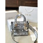 Dior Bobby East West  bag - Image 8
