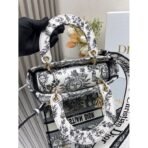 30 Montaigne East West Chain Handbag - Image 3