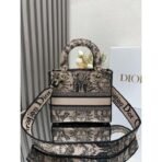 Dior Bobby East West  bag - Image 9