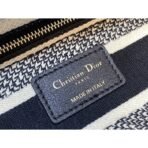 30 Montaigne handbag - Image 10