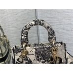 30 Montaigne handbag - Image 6
