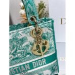 30 Montaigne handbag - Image 8