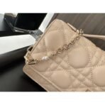 Saddle shoulder strap bag - Image 8
