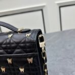 Rodeo Saddle Handbag - Image 9