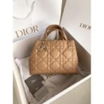 Medium Dior Toujours bag - Image 7
