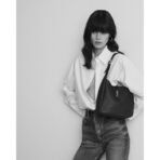 LE 5 ?? 7 SUPPLE SMALL IN GRAINED LEATHER - Image 11