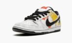SB Dunk Low Tie-Dye Rayguns 2019  White - Image 6
