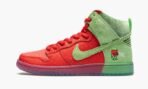 SB Dunk High Strawberry Cough - Image 2