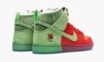 SB Dunk High Strawberry Cough - Image 4