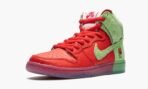 SB Dunk High Strawberry Cough - Image 5