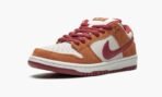 SB Dunk Low Pro Dark Russet - Image 5