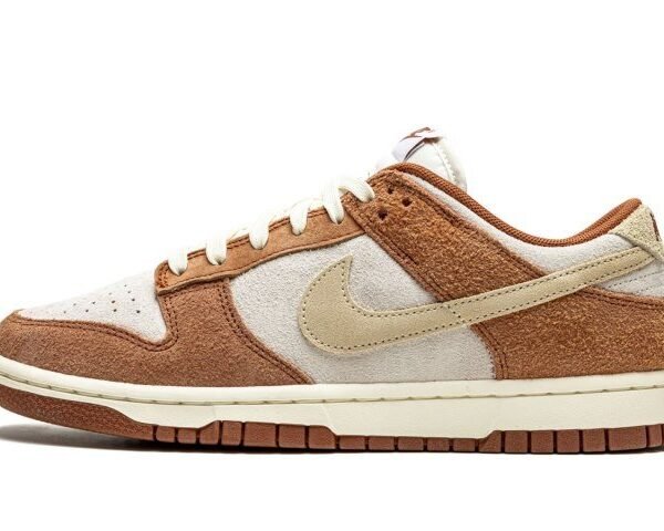 Dunk Low PRM Medium Curry